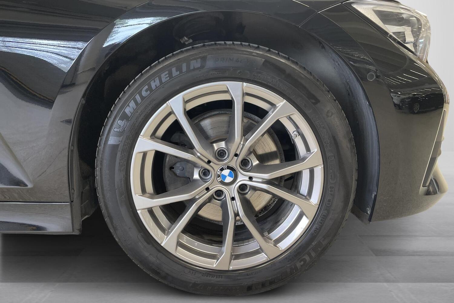 BMW 320 vaihtoauto