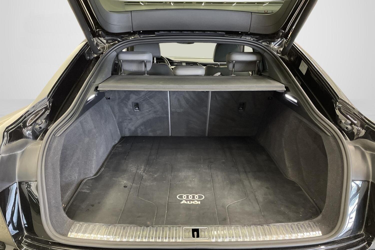 Audi Q8 e-tron vaihtoauto