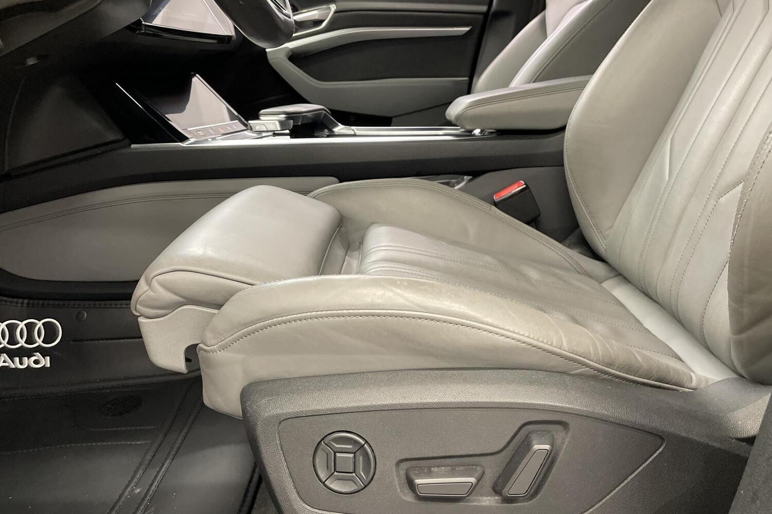 Audi Q8 e-tron vaihtoauto