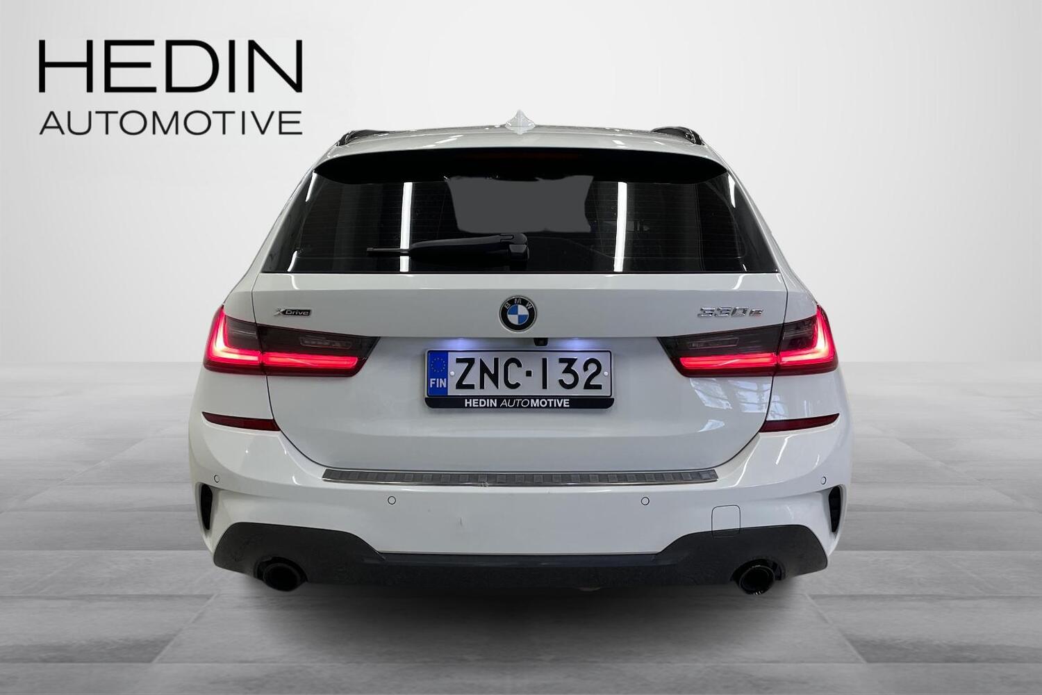 BMW 330 vaihtoauto