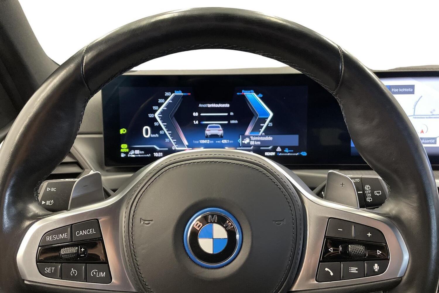 BMW 330 vaihtoauto