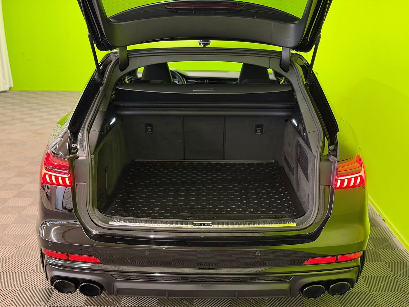 Audi S6 vaihtoauto