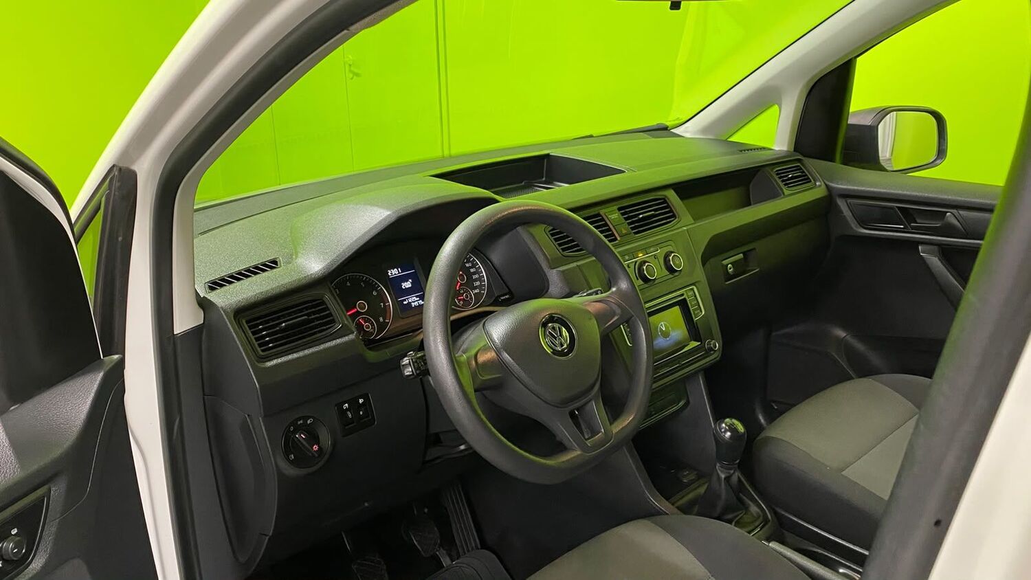 Volkswagen Caddy Maxi vaihtoauto