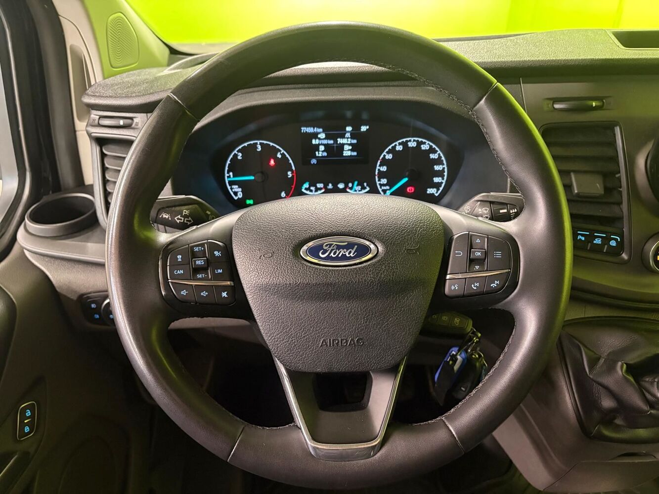 Ford Transit Custom vaihtoauto