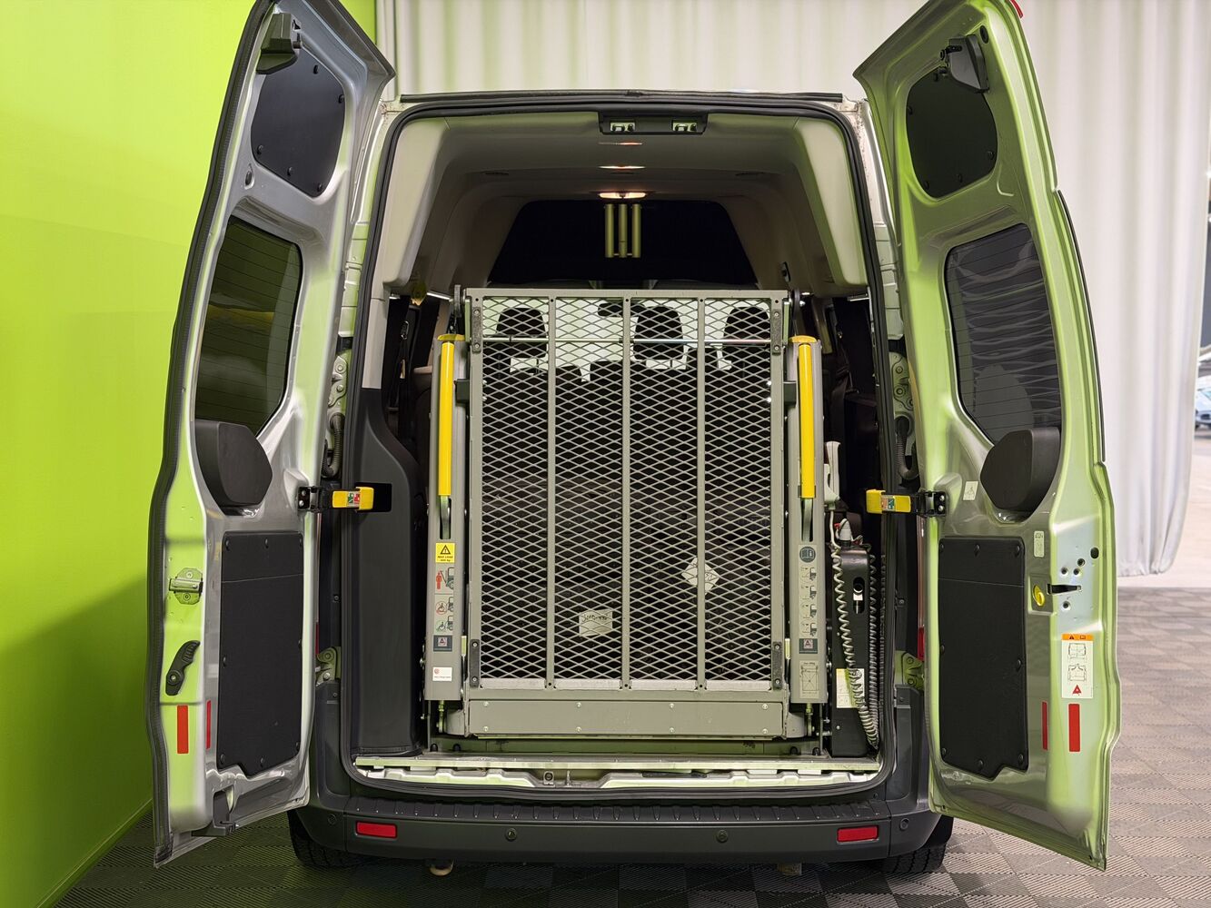 Ford Transit Custom vaihtoauto