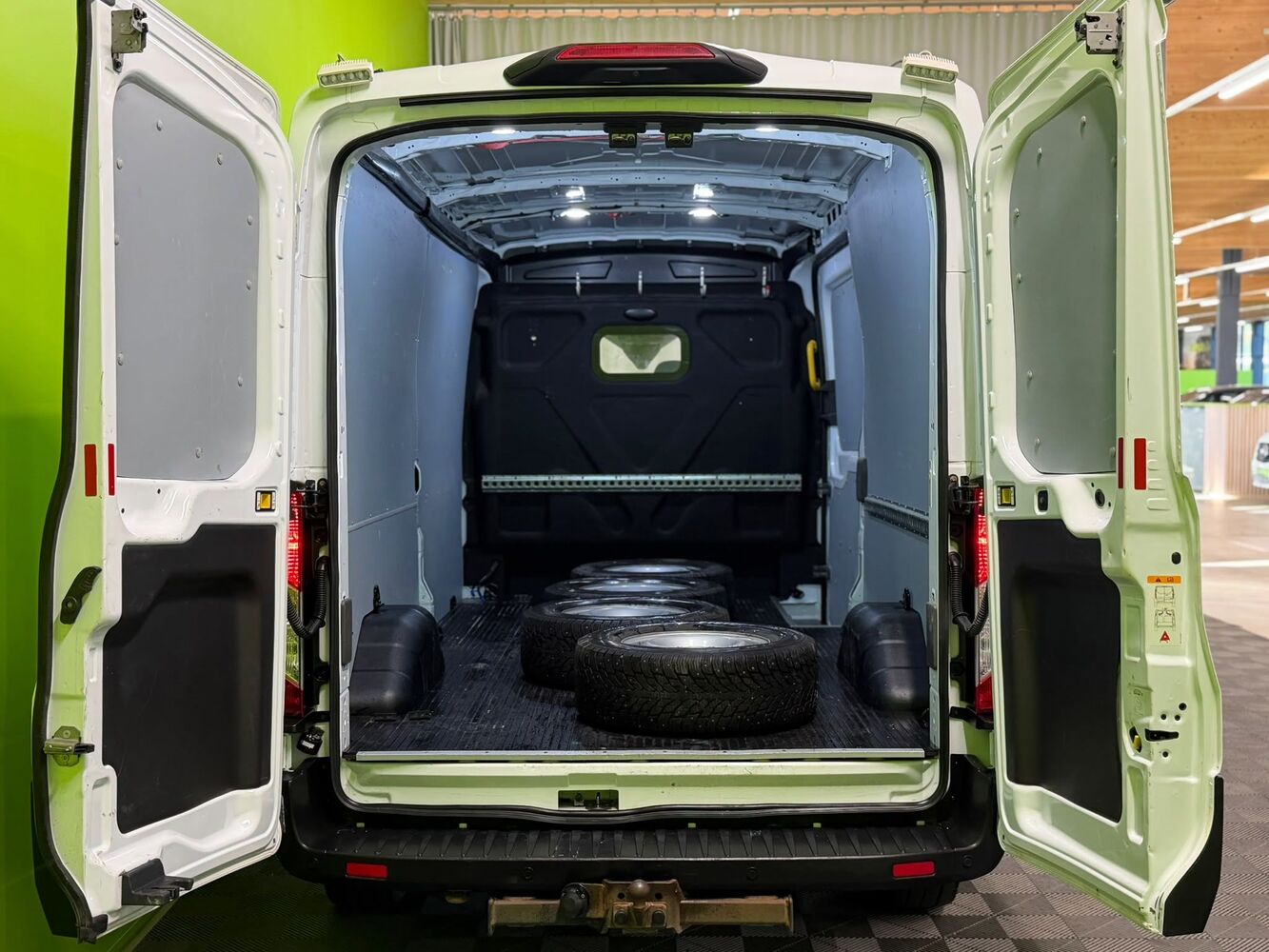 Ford Transit vaihtoauto