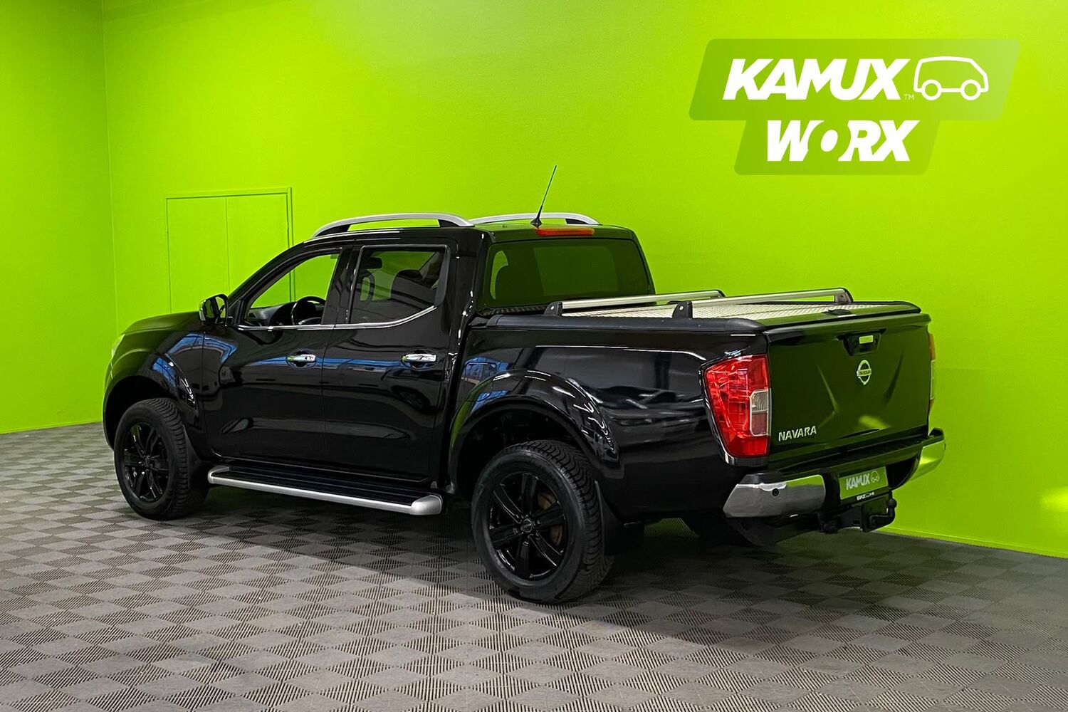 Nissan Navara vaihtoauto