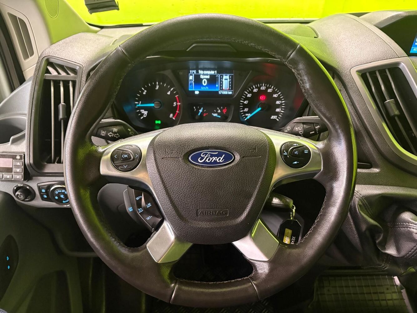 Ford Transit vaihtoauto