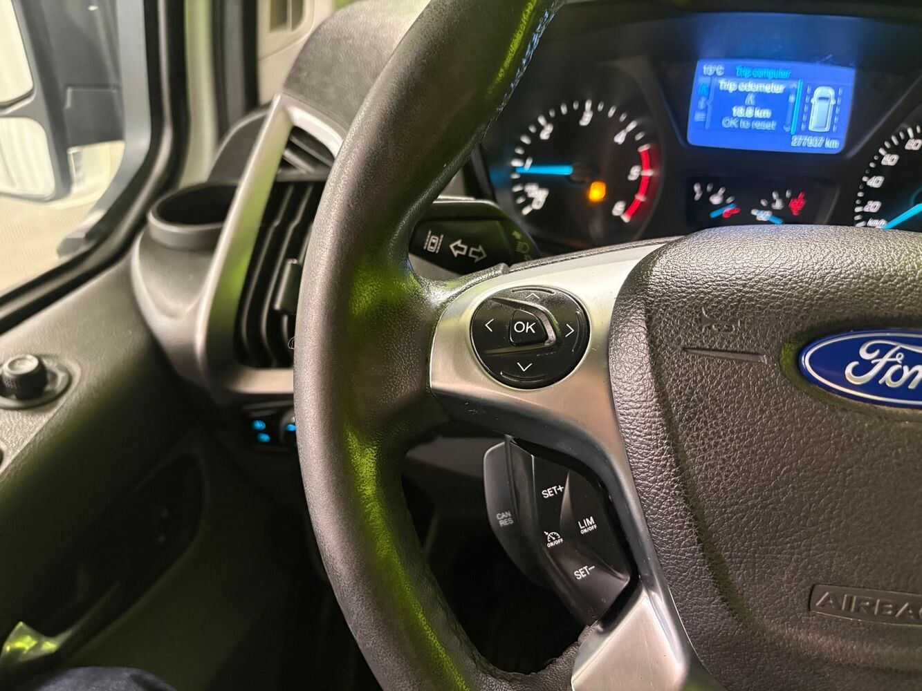 Ford Transit Custom vaihtoauto