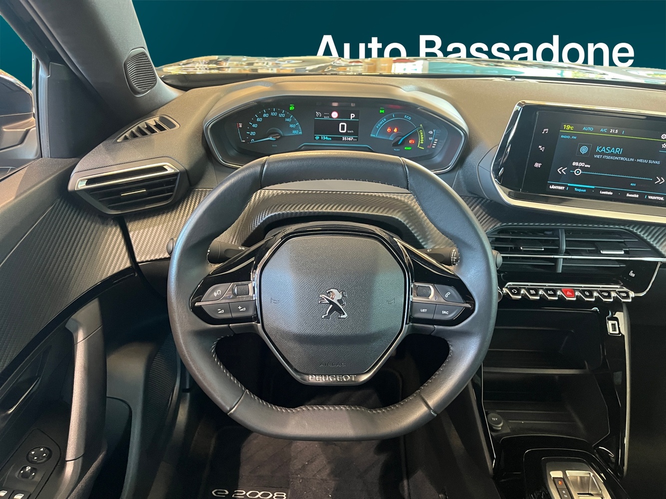 Peugeot e-2008 vaihtoauto