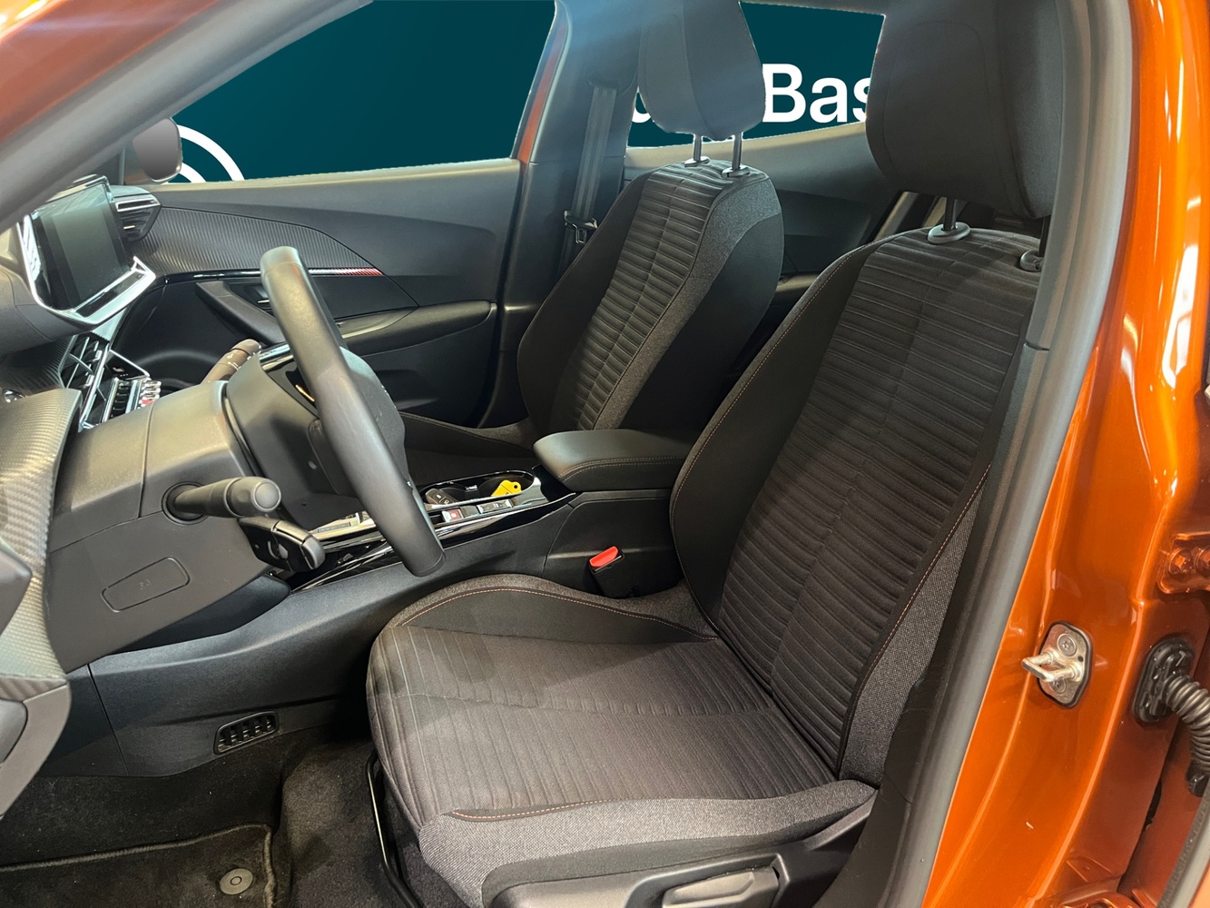 Peugeot e-2008 vaihtoauto