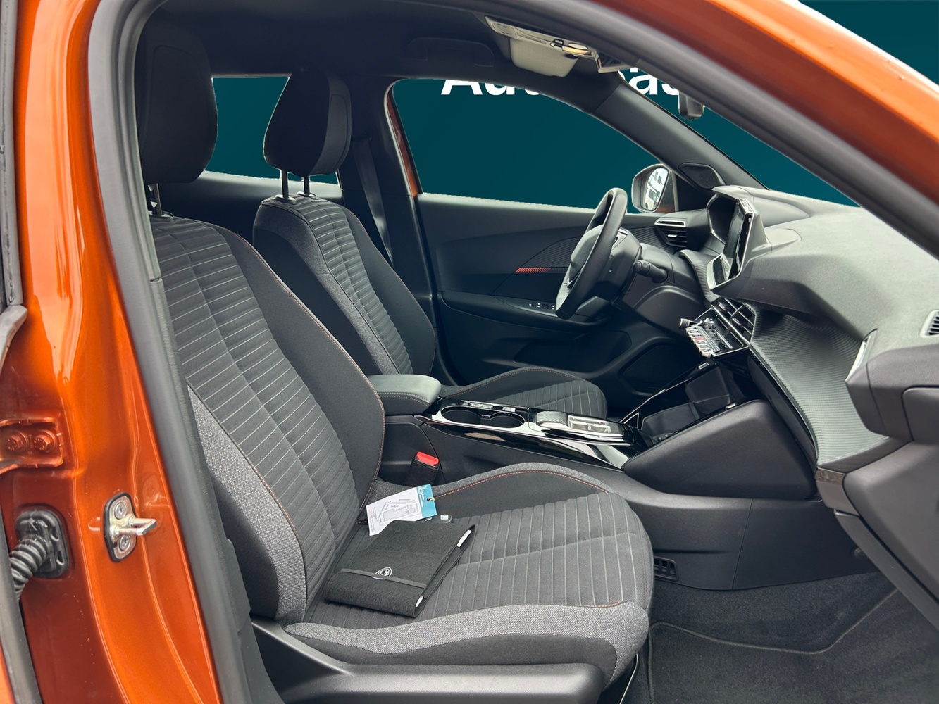 Peugeot e-2008 vaihtoauto