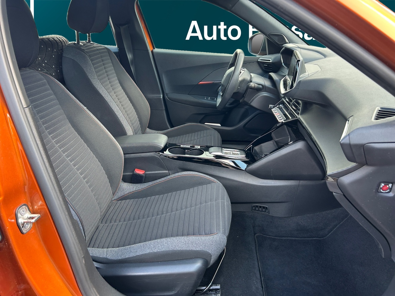 Peugeot e-2008 vaihtoauto