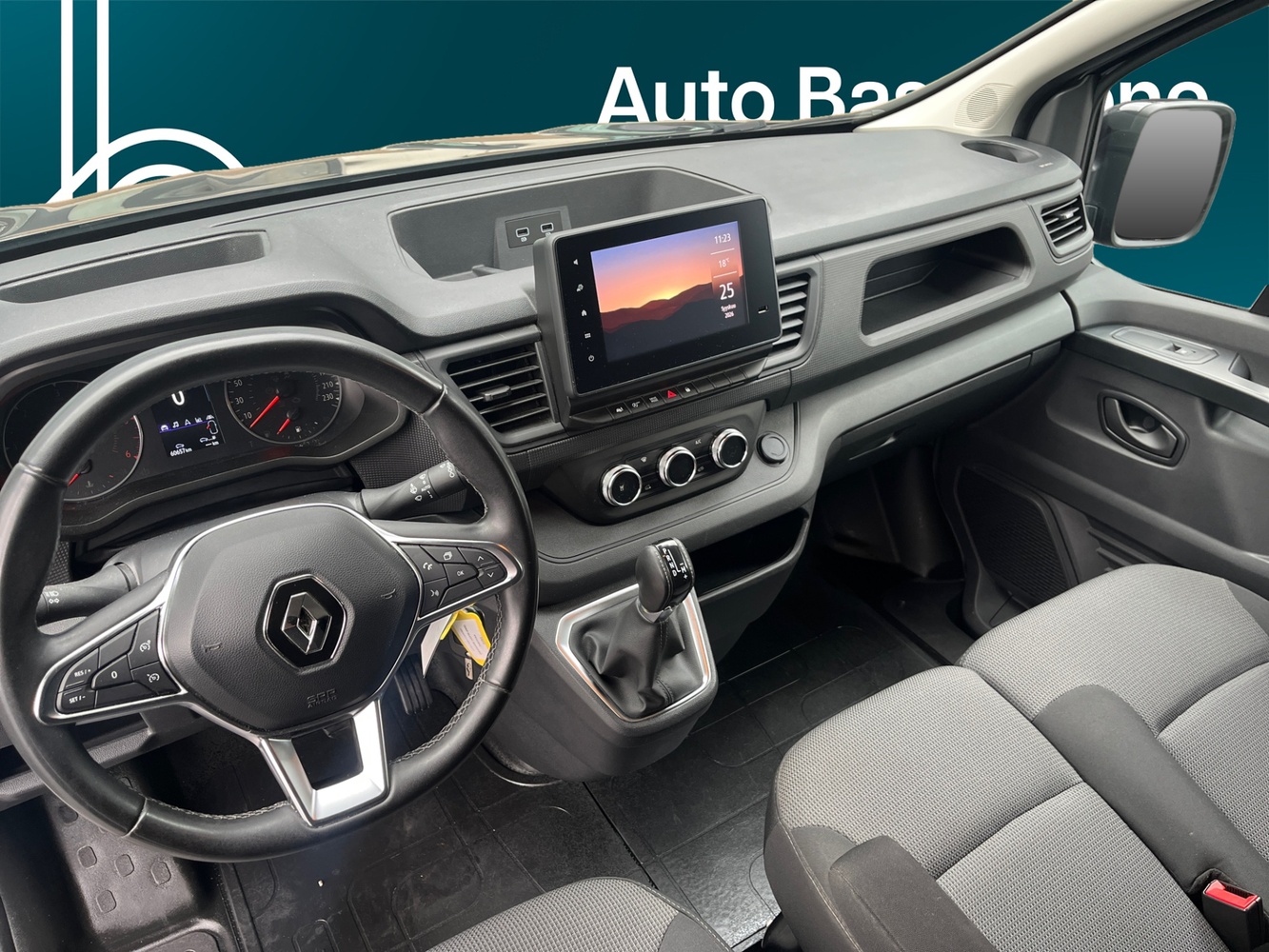 Renault Trafic vaihtoauto