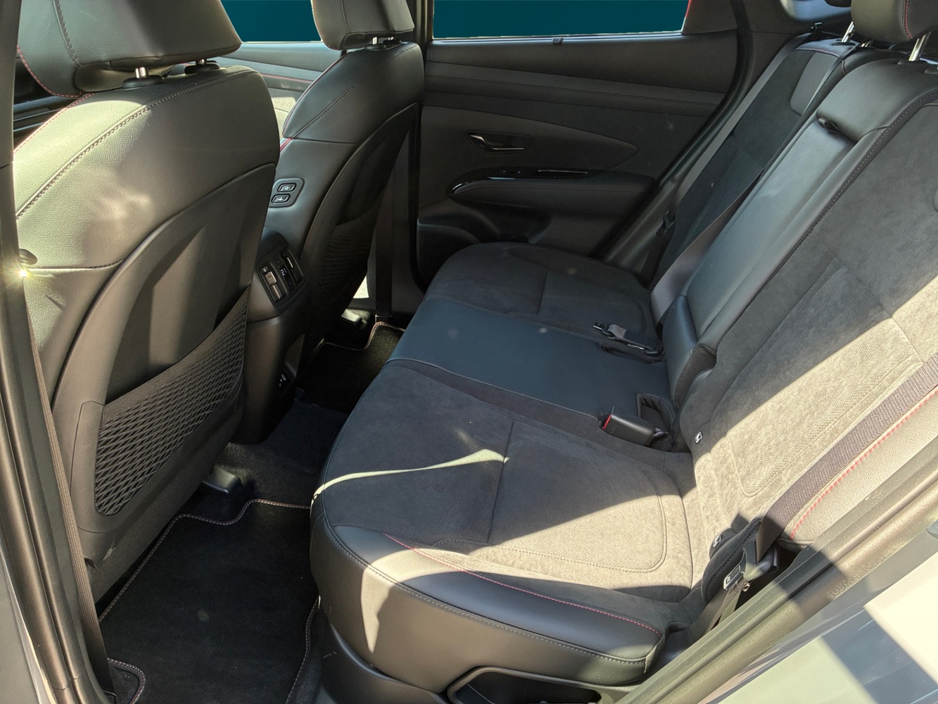 Hyundai TUCSON Hybrid vaihtoauto