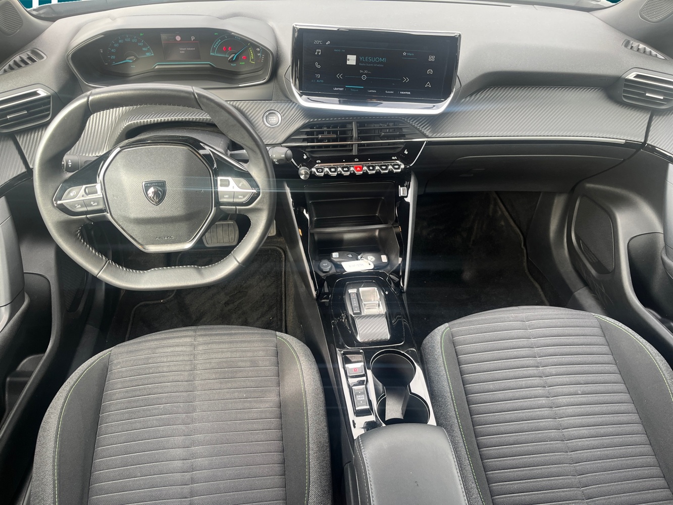 Peugeot e-2008 vaihtoauto