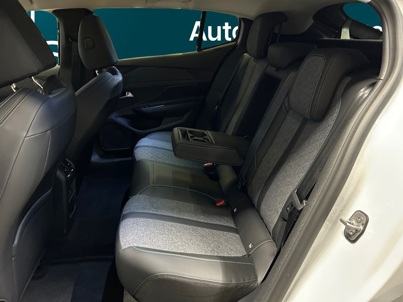 Peugeot 408 vaihtoauto