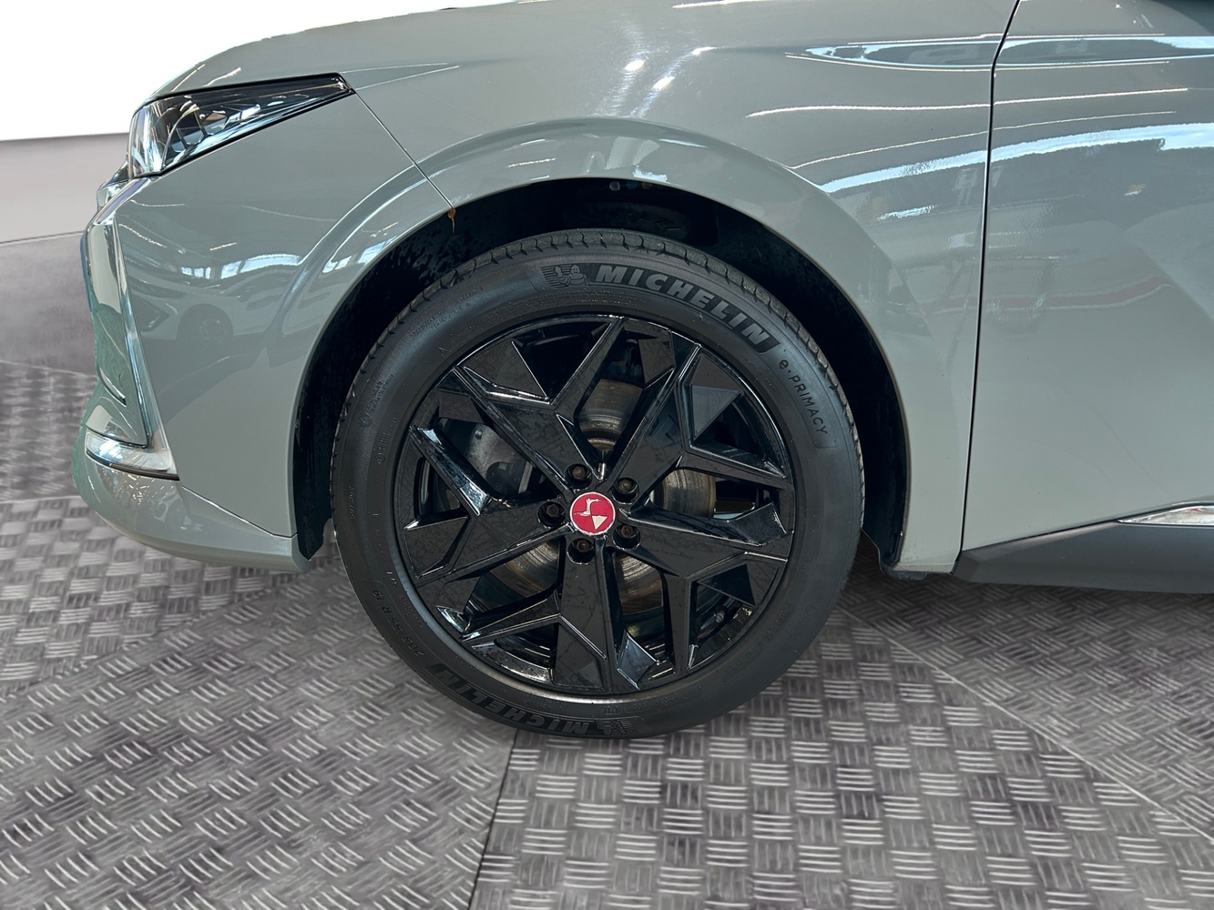 DS 4 vaihtoauto