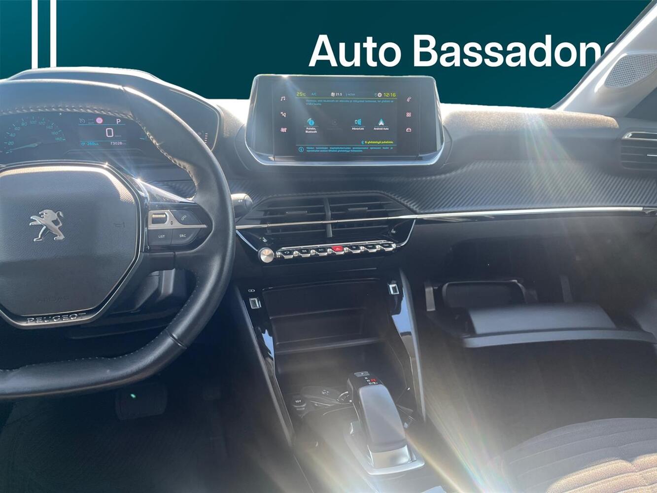 Peugeot e-208 vaihtoauto