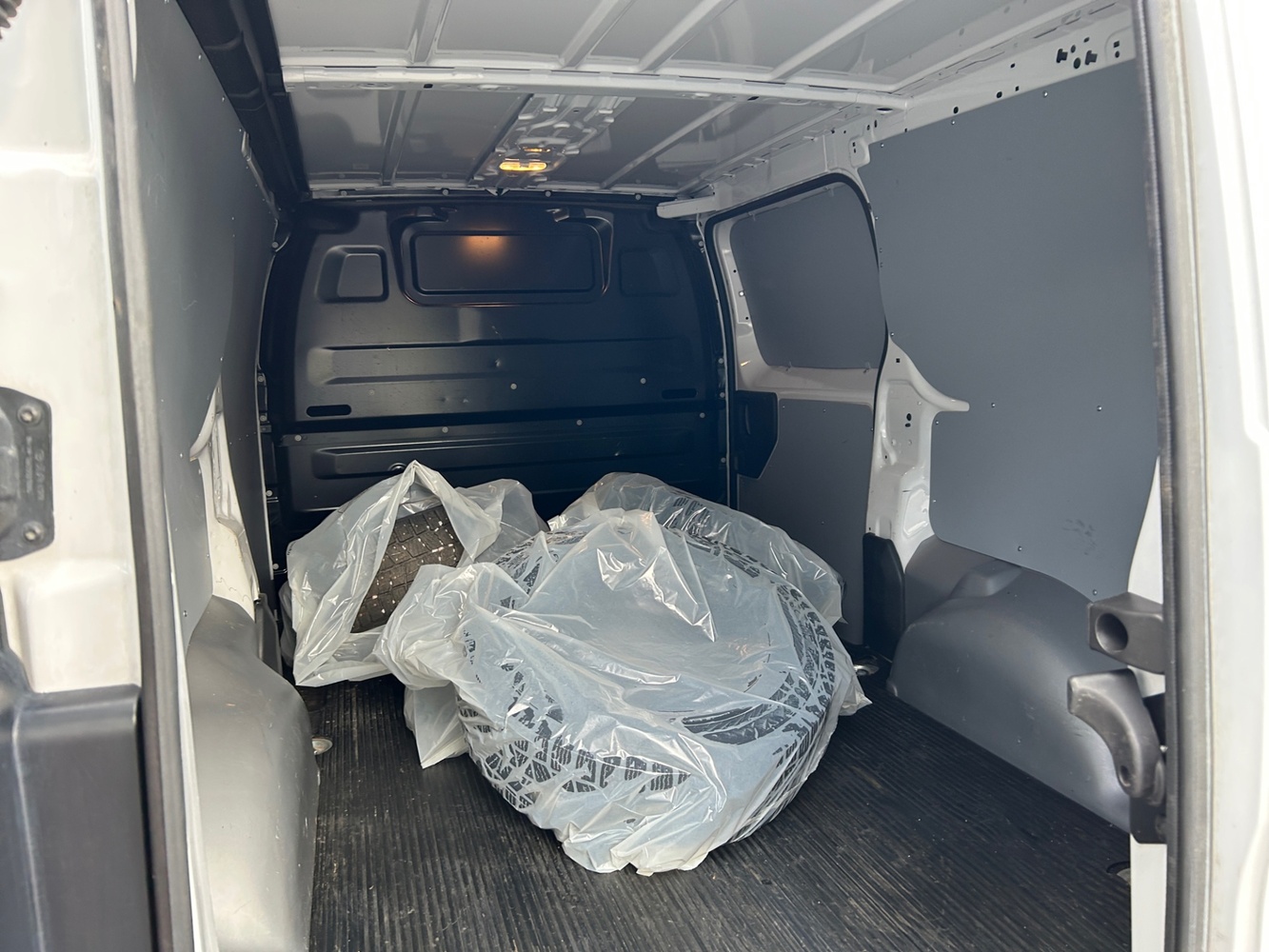 Opel Vivaro vaihtoauto