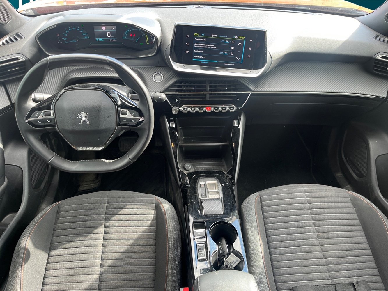 Peugeot e-2008 vaihtoauto
