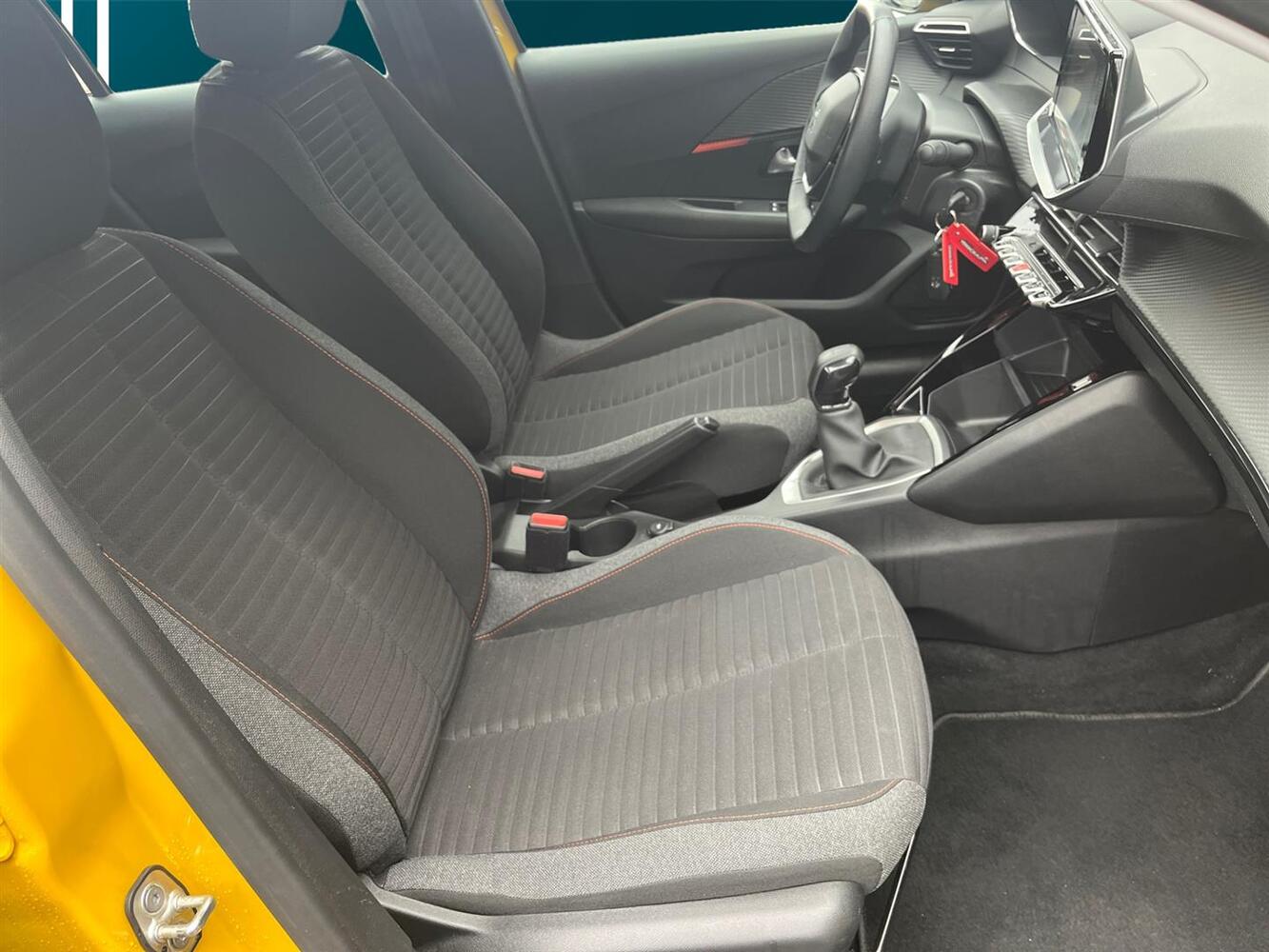 Peugeot 208 vaihtoauto