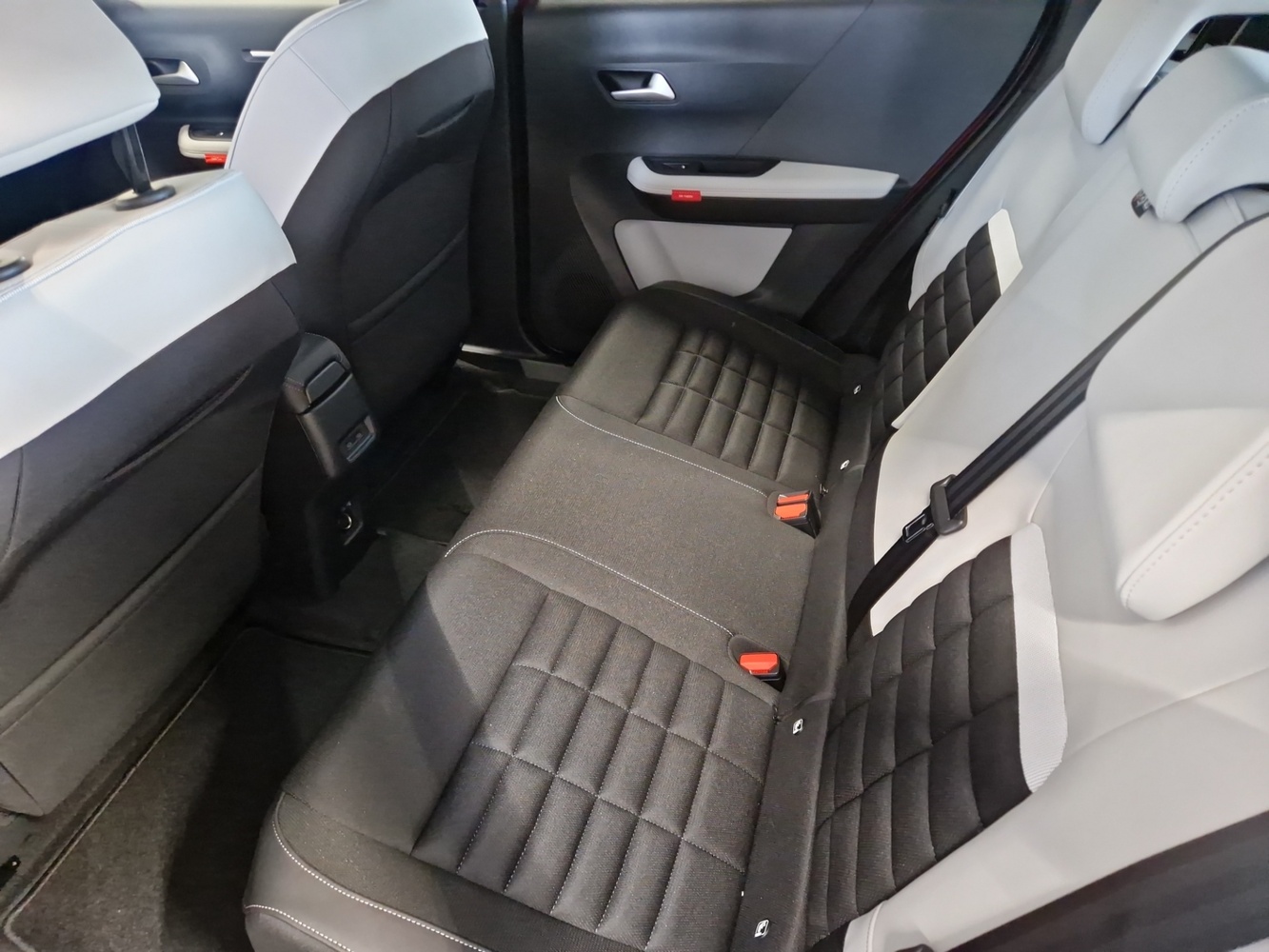 Citroën e-C3 Aircross vaihtoauto