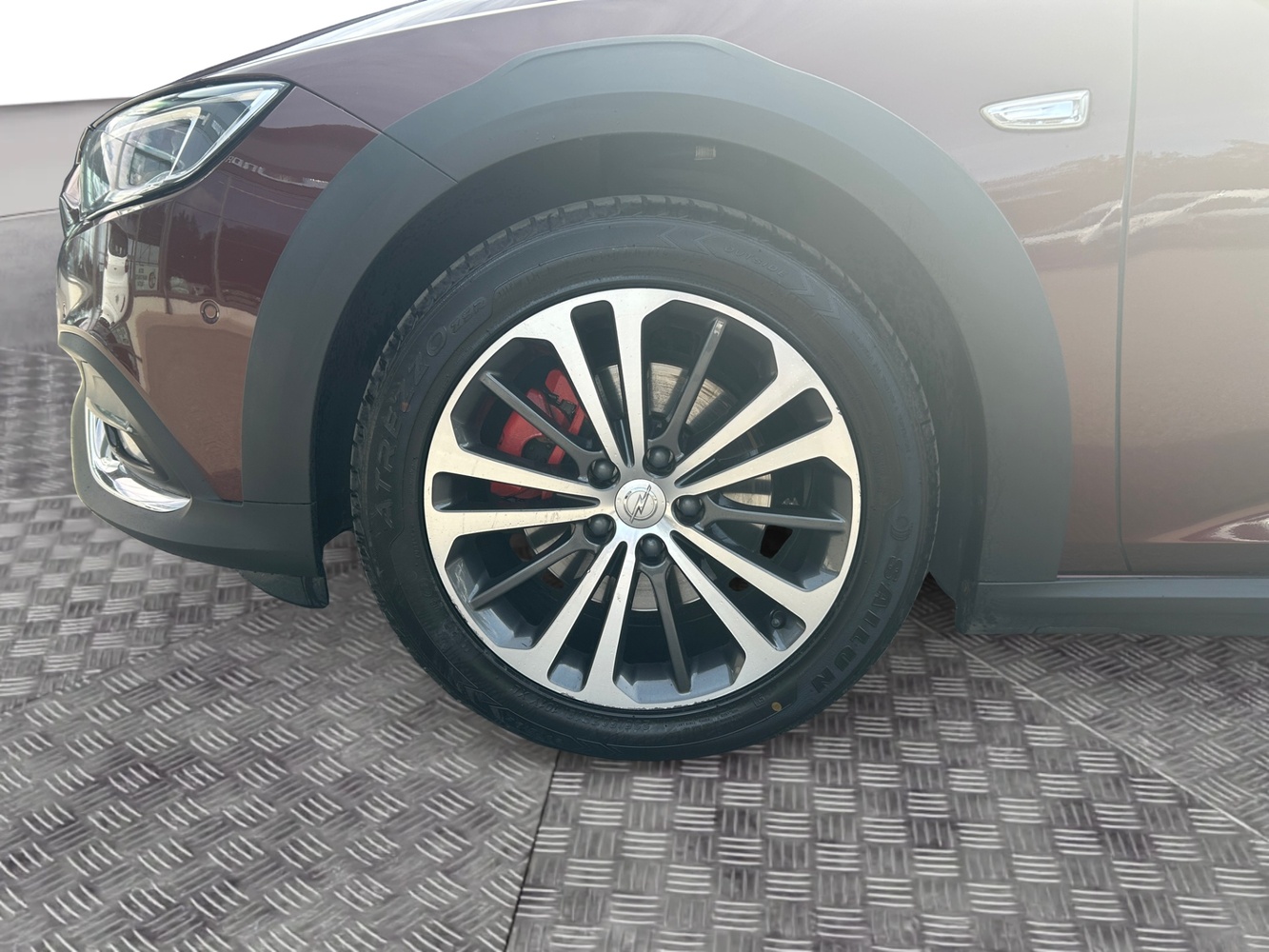 Opel Insignia vaihtoauto