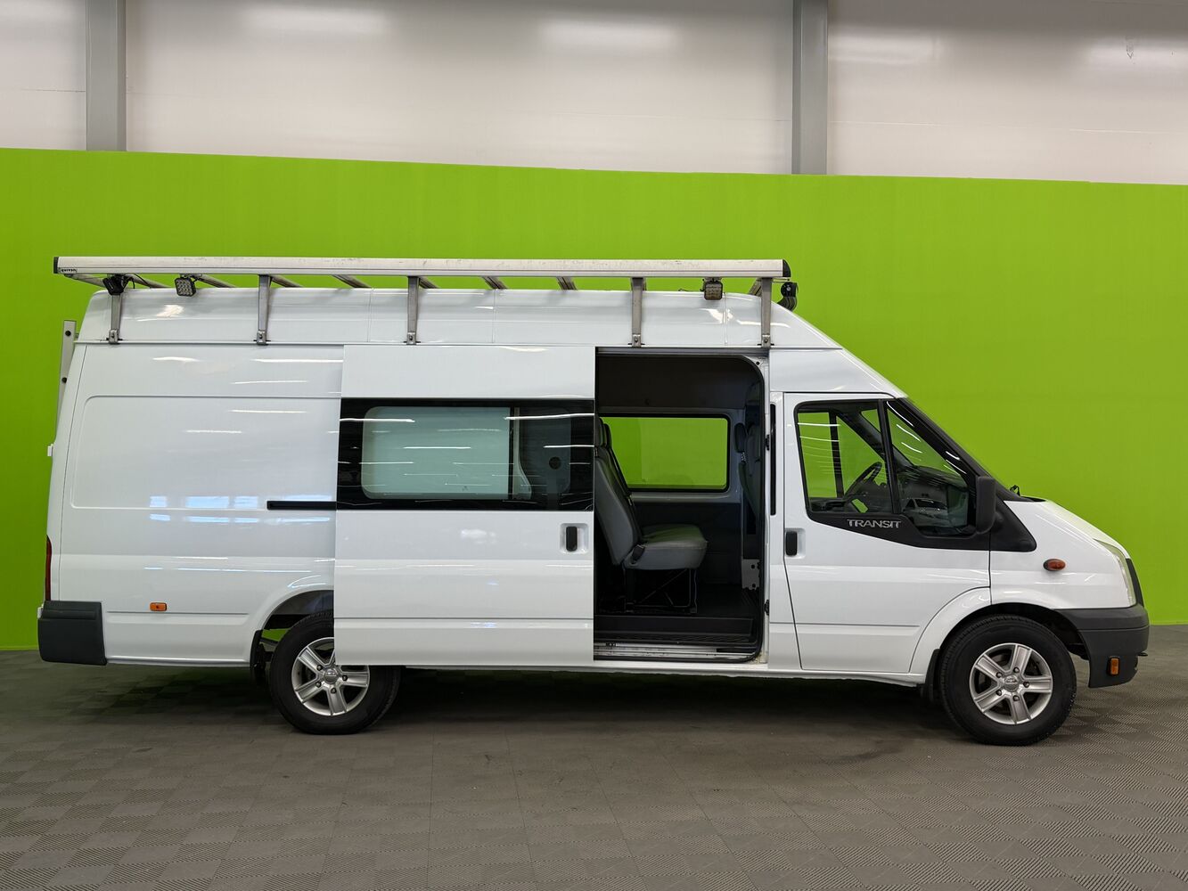 Ford Transit vaihtoauto
