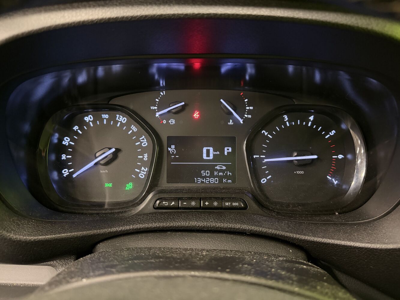 Opel Vivaro vaihtoauto