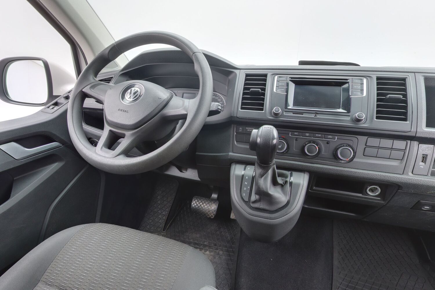 Volkswagen Caravelle vaihtoauto