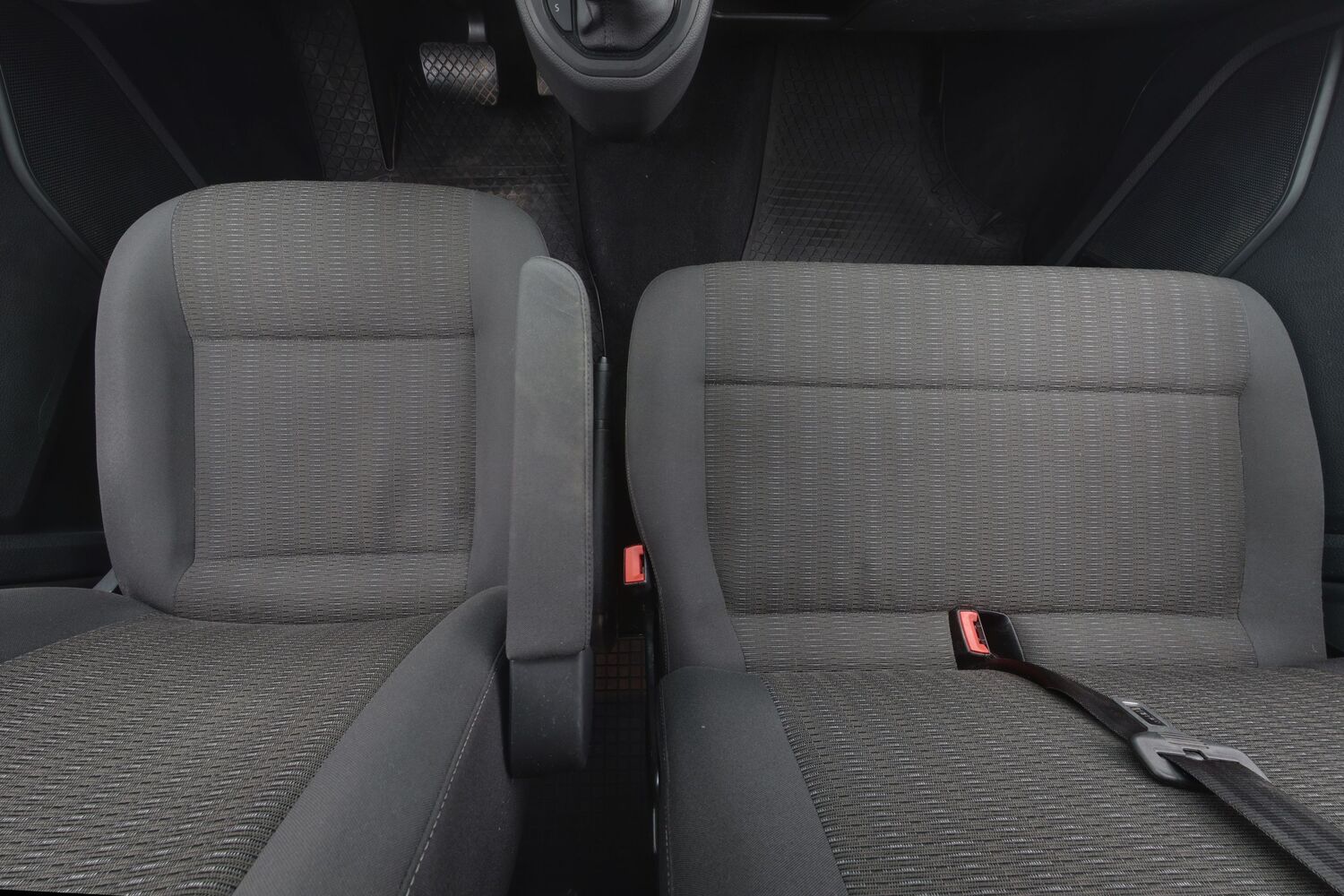Volkswagen Caravelle vaihtoauto