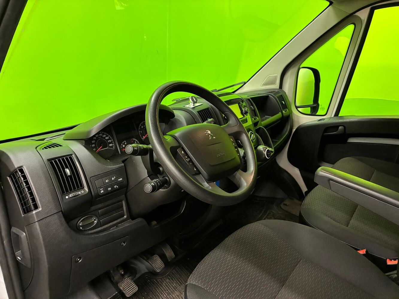 Peugeot Boxer vaihtoauto