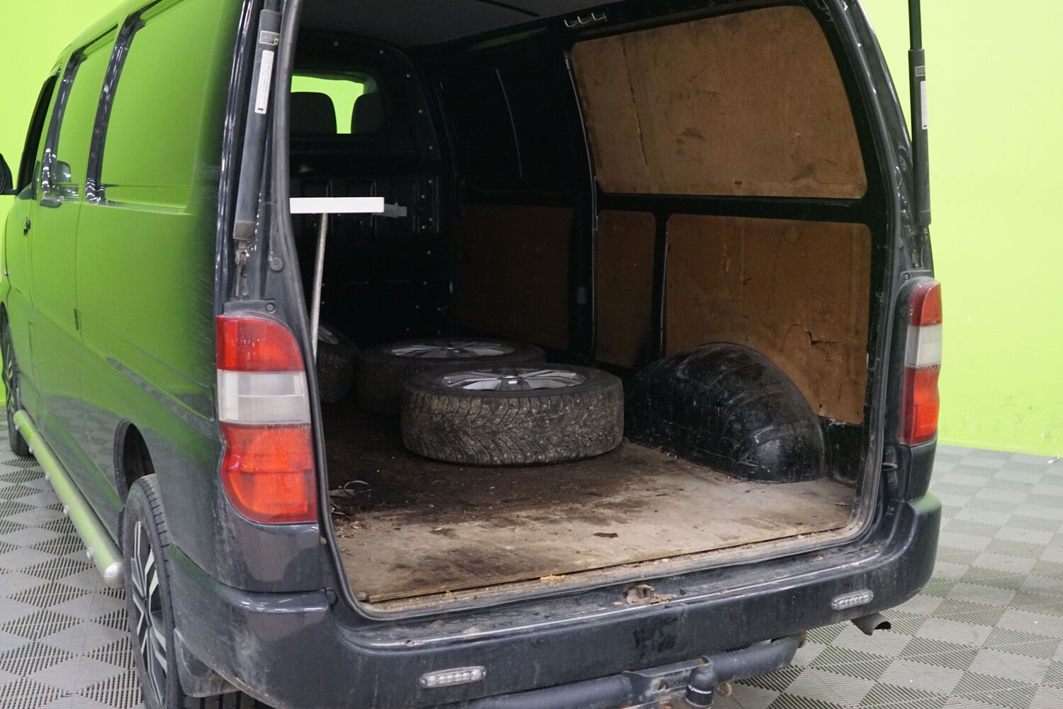 Toyota Hiace vaihtoauto