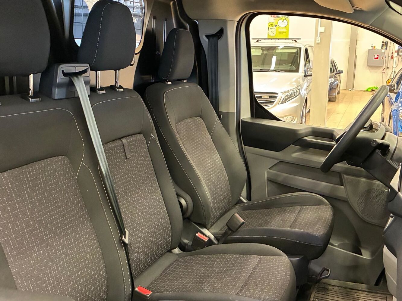 Ford Transit Custom vaihtoauto