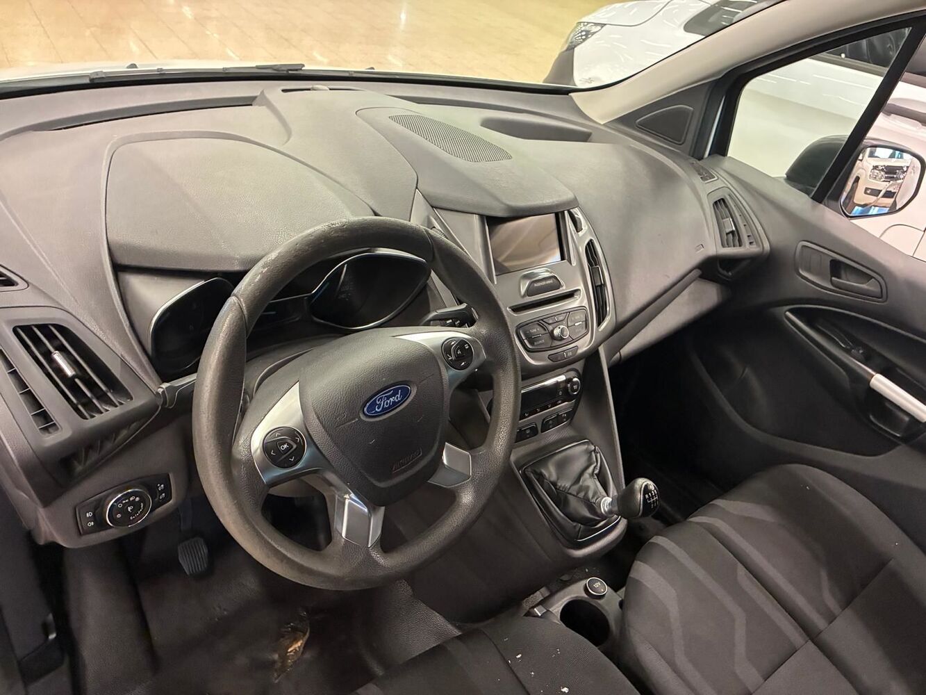 Ford Transit Connect vaihtoauto