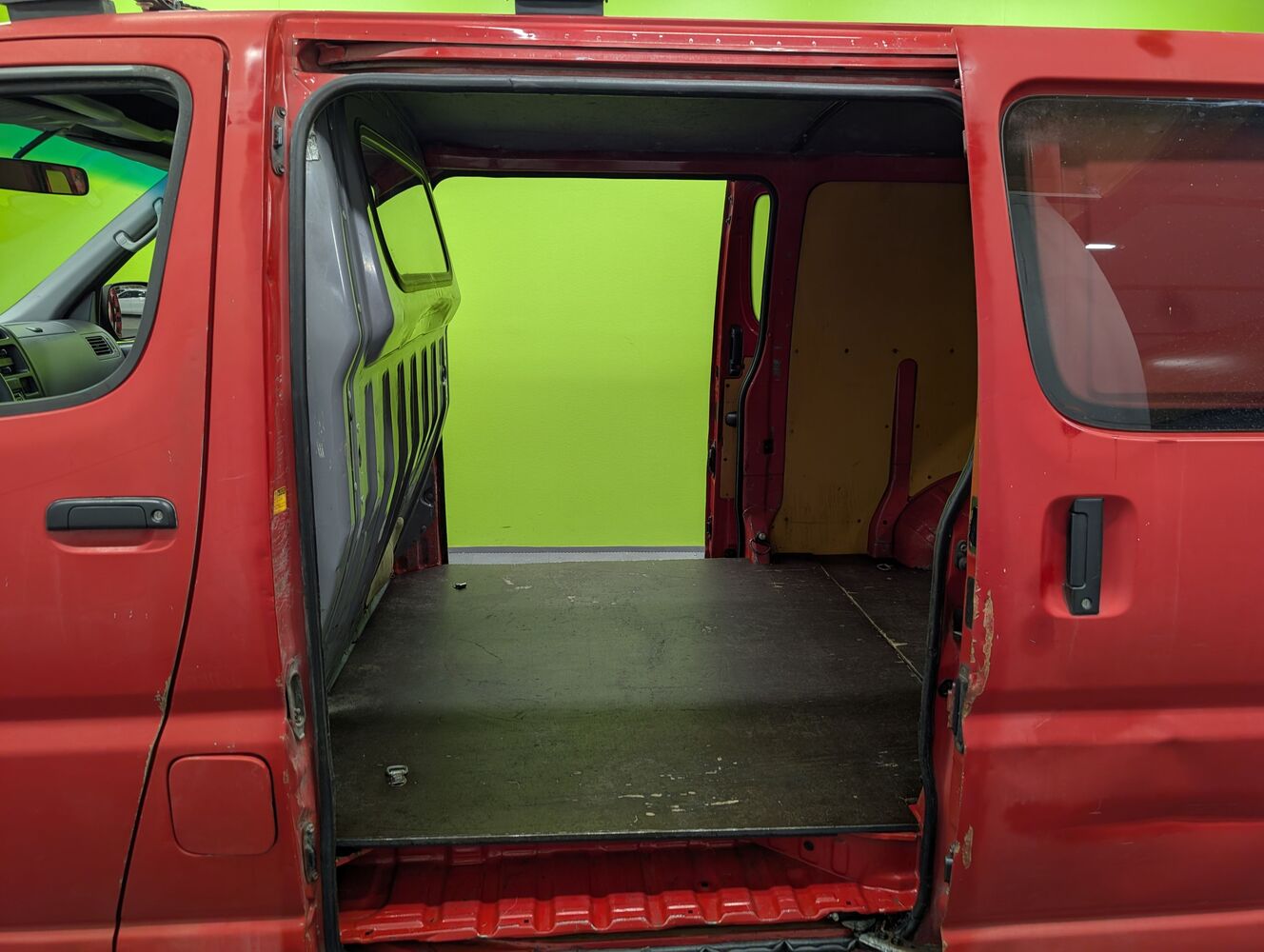 Toyota Hiace vaihtoauto