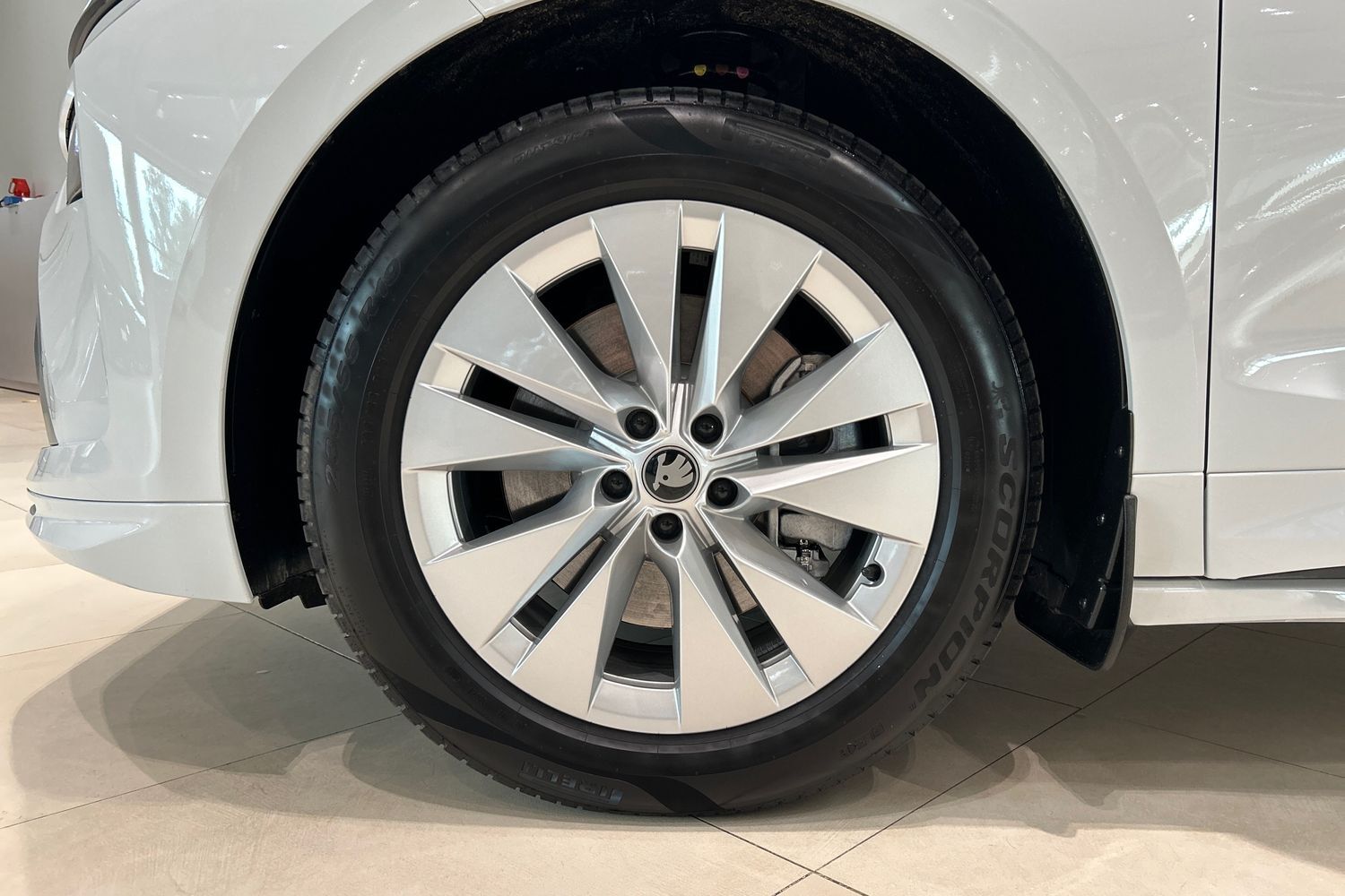 Skoda Enyaq vaihtoauto