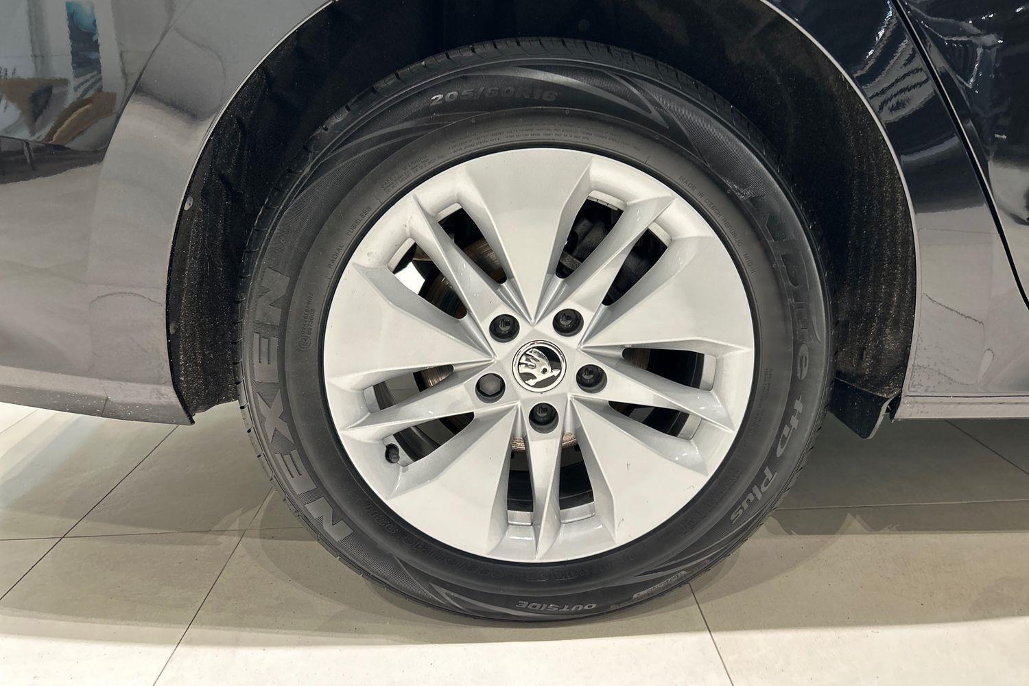 Skoda Octavia vaihtoauto