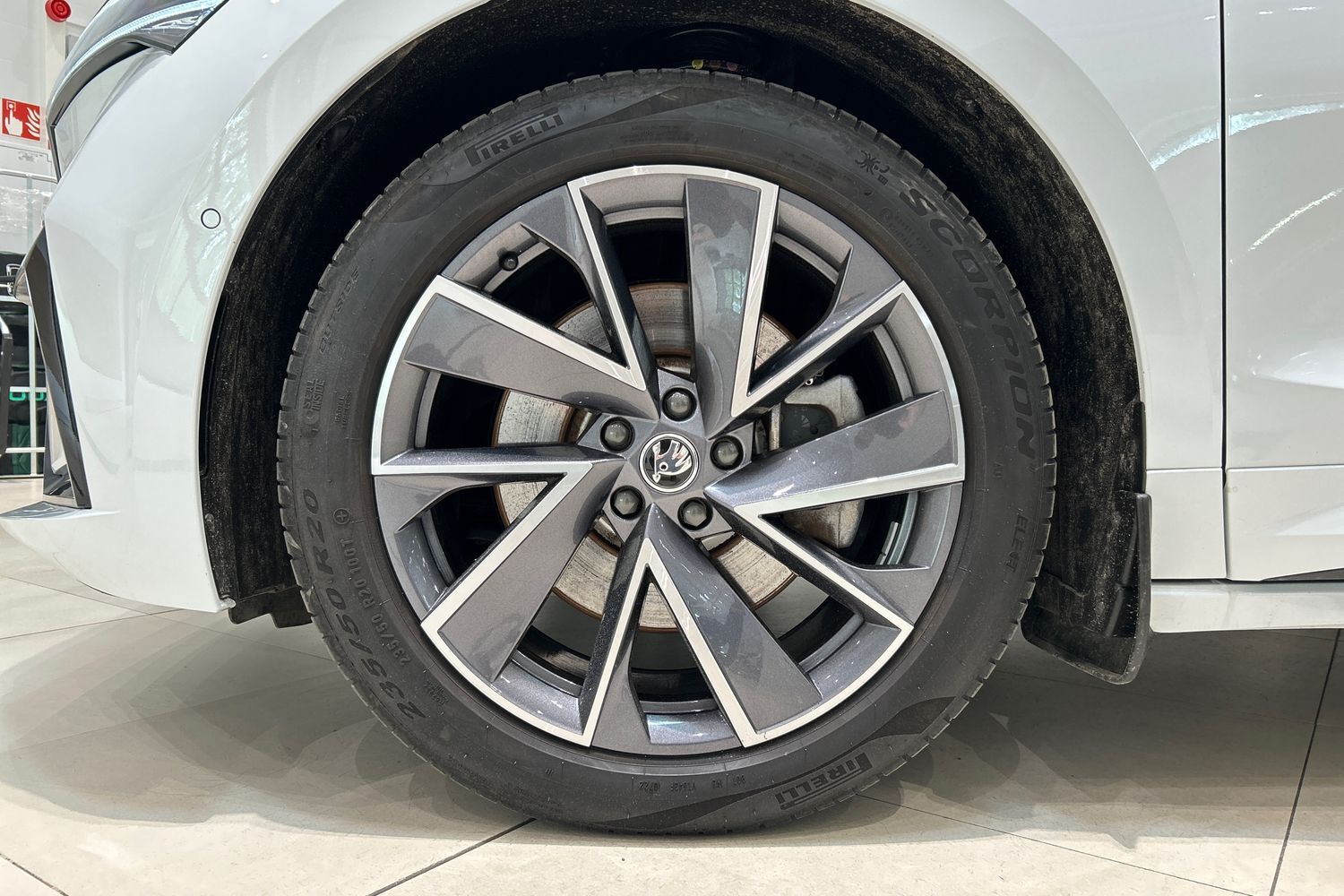 Skoda Enyaq vaihtoauto