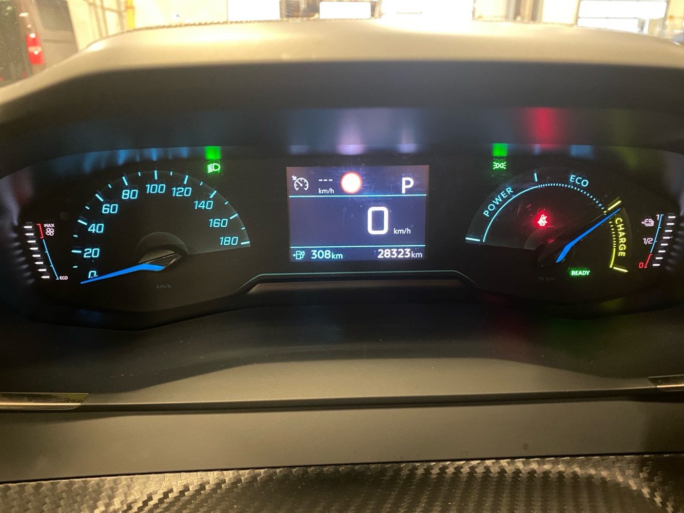 Peugeot e-2008 vaihtoauto
