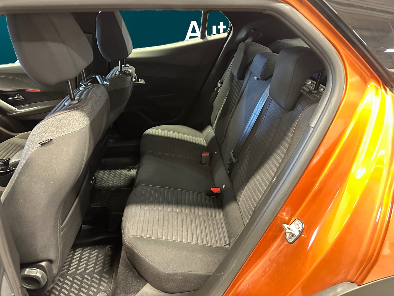 Peugeot e-2008 vaihtoauto
