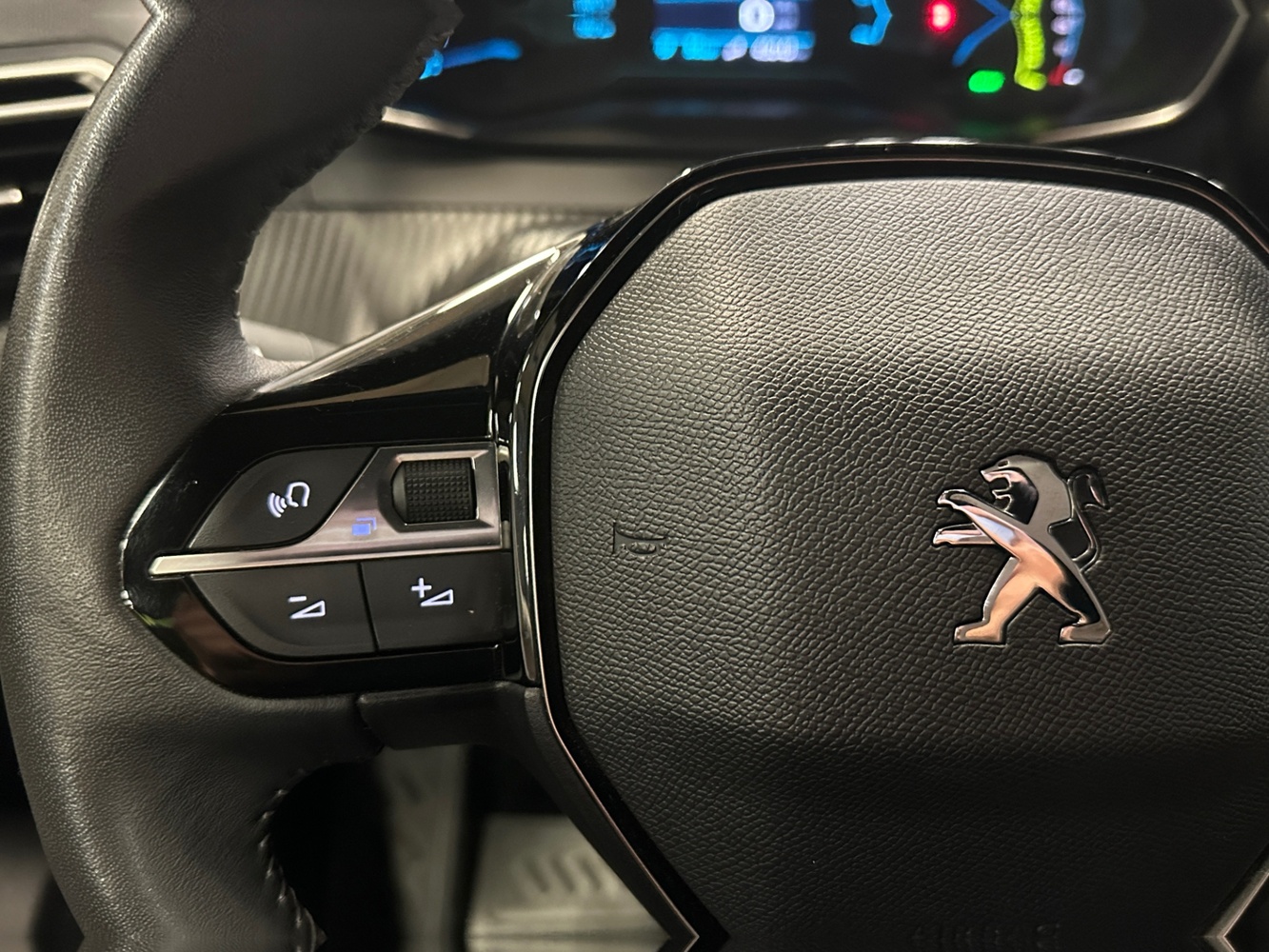 Peugeot e-2008 vaihtoauto
