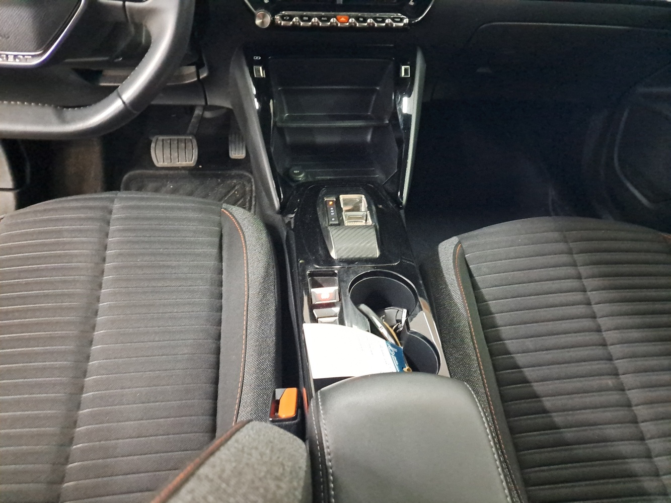 Peugeot e-2008 vaihtoauto