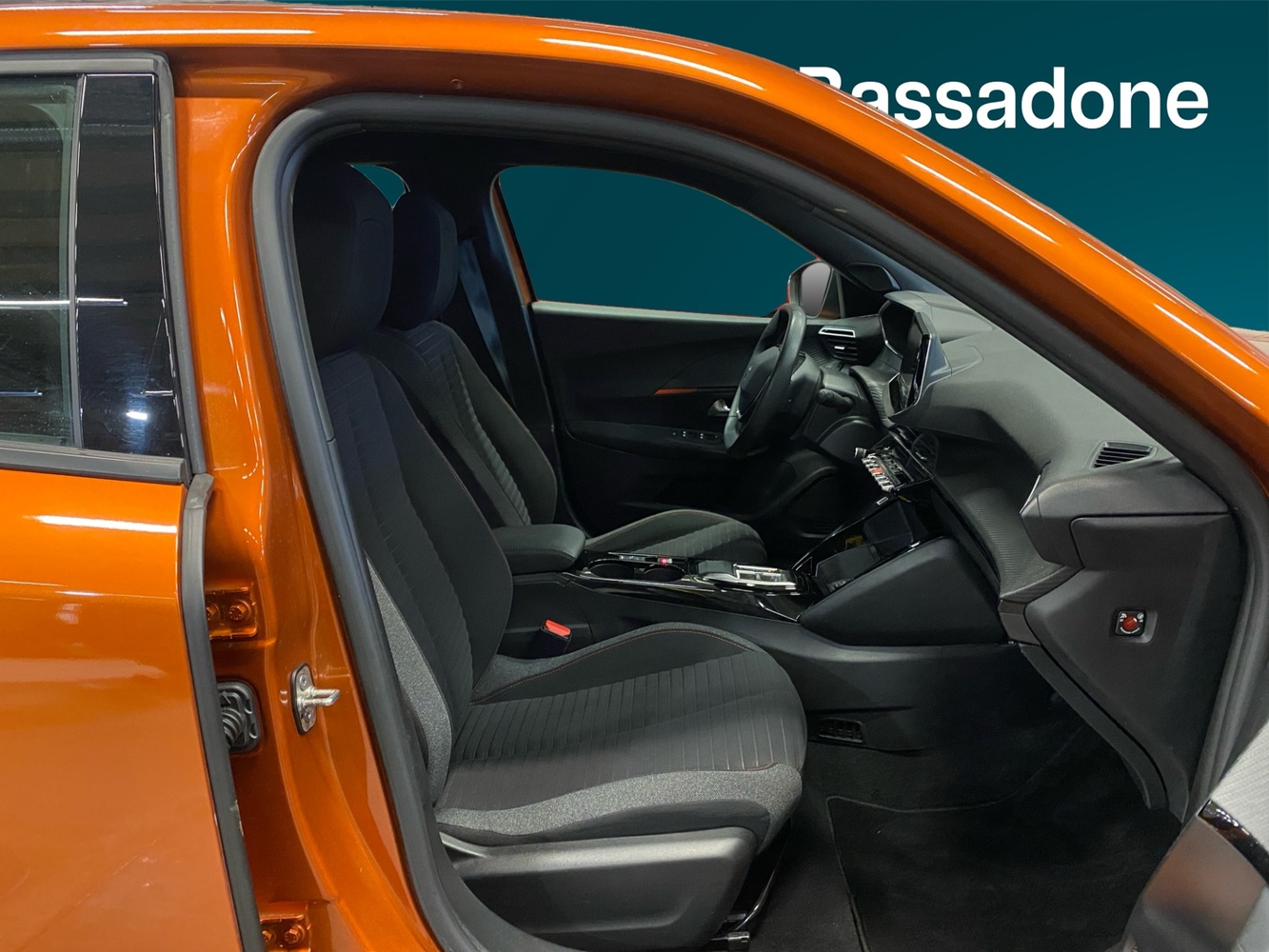Peugeot e-2008 vaihtoauto