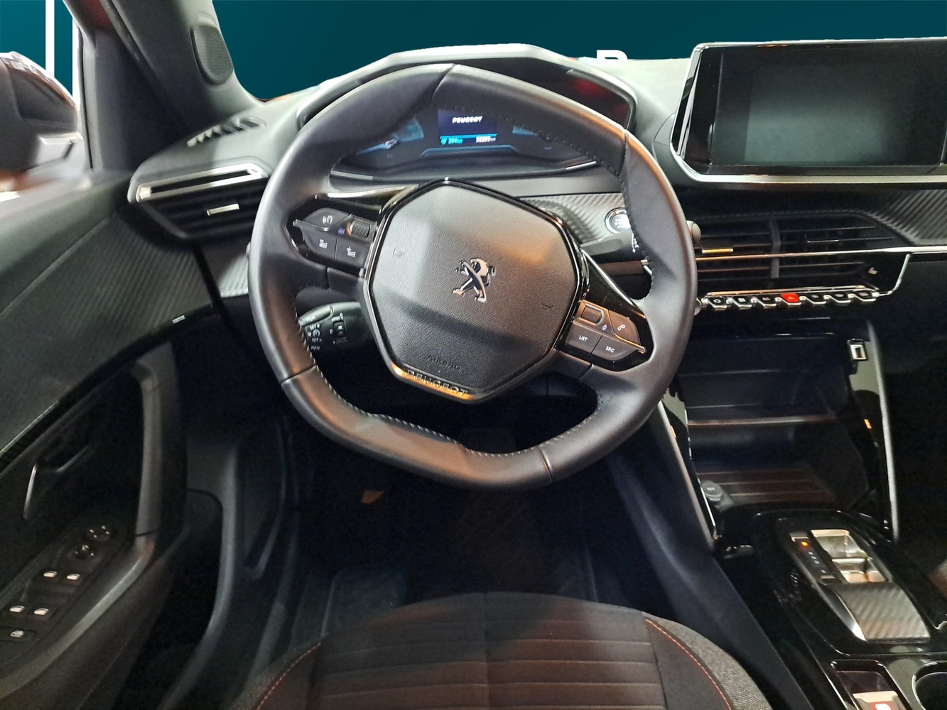 Peugeot e-2008 vaihtoauto