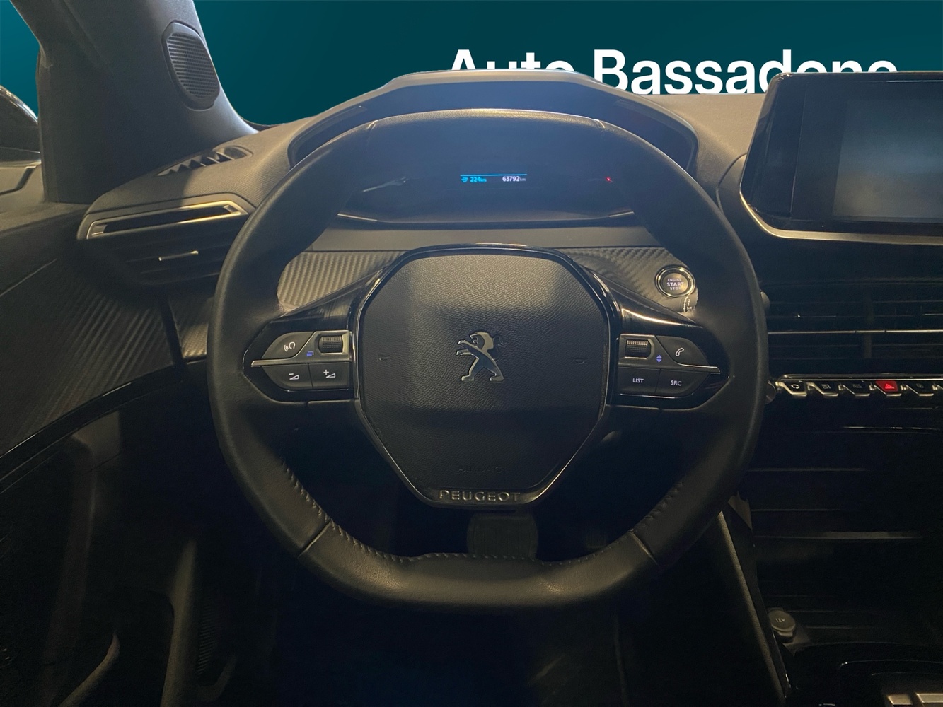 Peugeot e-2008 vaihtoauto