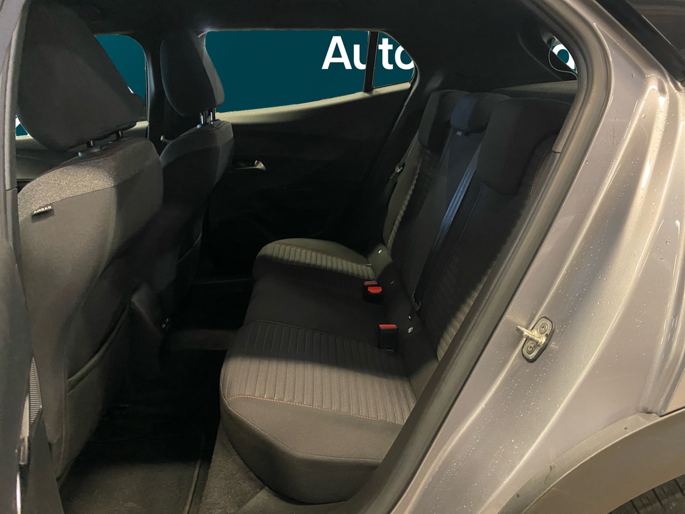 Peugeot e-2008 vaihtoauto