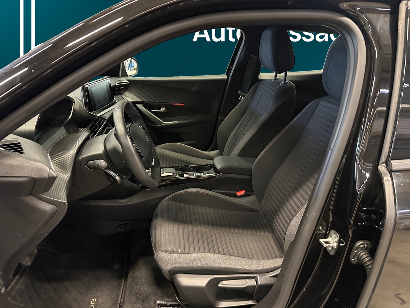 Peugeot e-2008 vaihtoauto