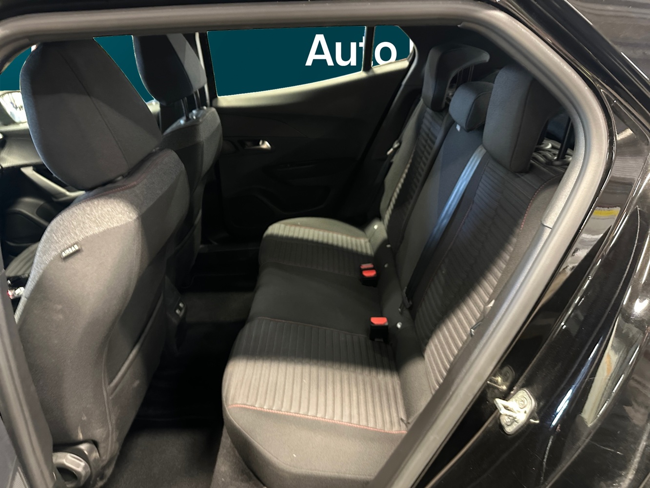 Peugeot e-2008 vaihtoauto